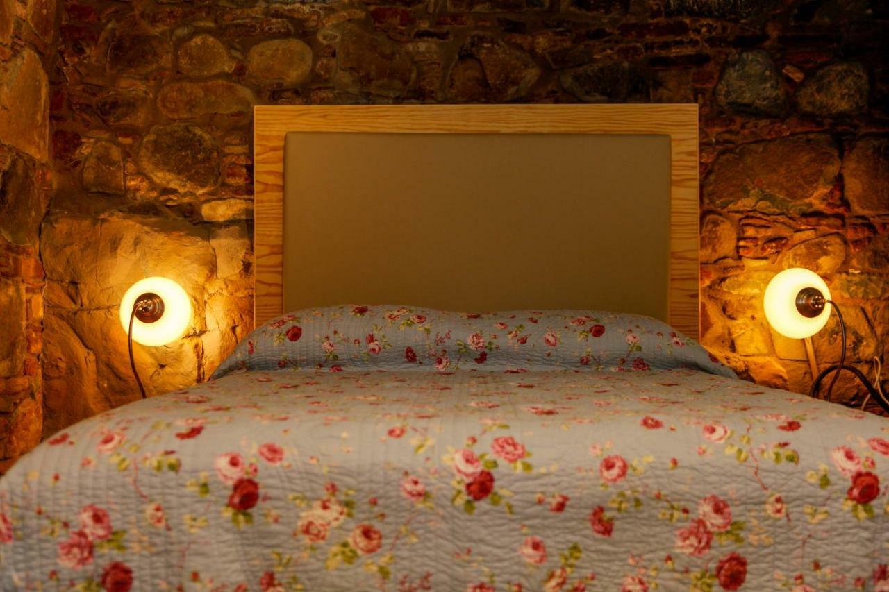 Hostal Farmakas Living Exterior foto